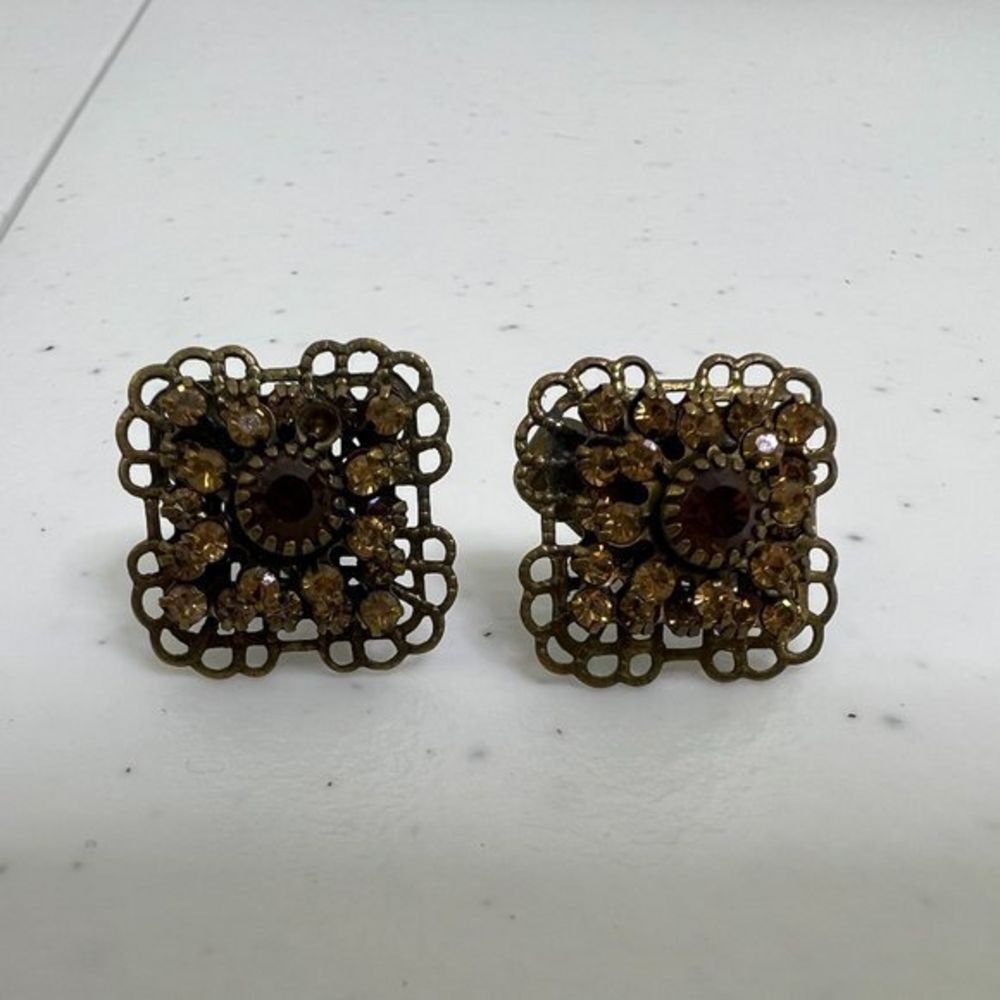Vintage Avon Earrings Clip On Victorian Look Brown Rhinestone Filigree Stud Used